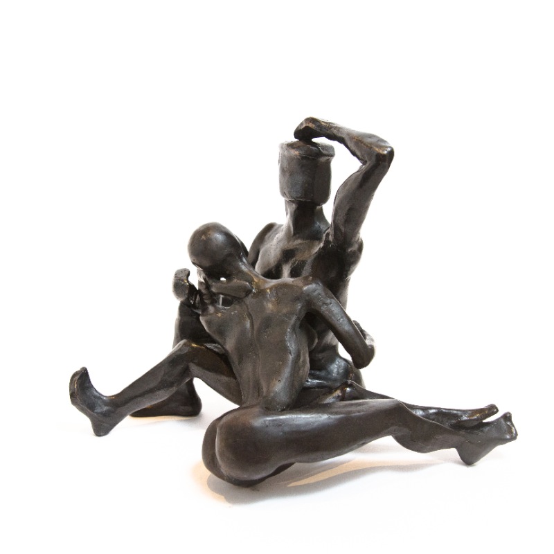 sculpture-bronze-couple-assis-patine-foncee